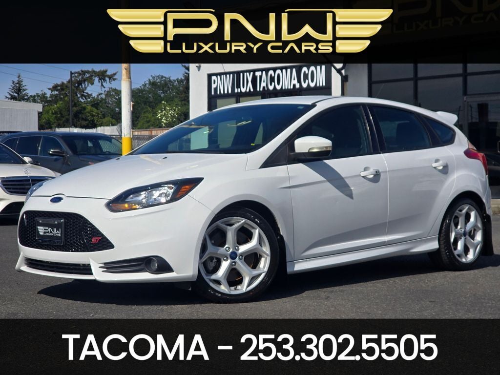 2014 Ford Focus ST in Oxford White — front three-quarter view