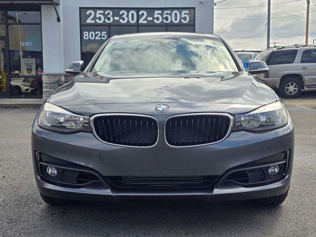 2014 BMW 3 Series — rear three-quarter view